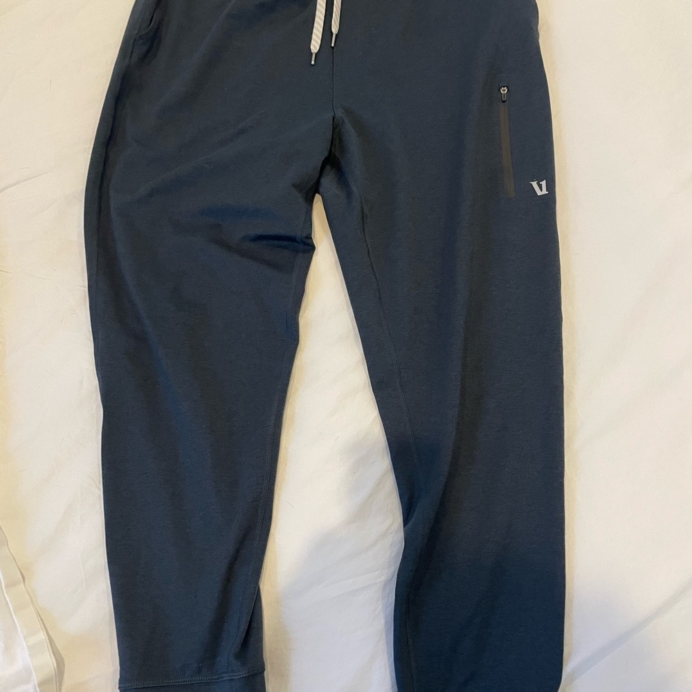 Vuori Navy Blue Men's Jogger with Zip Pocket